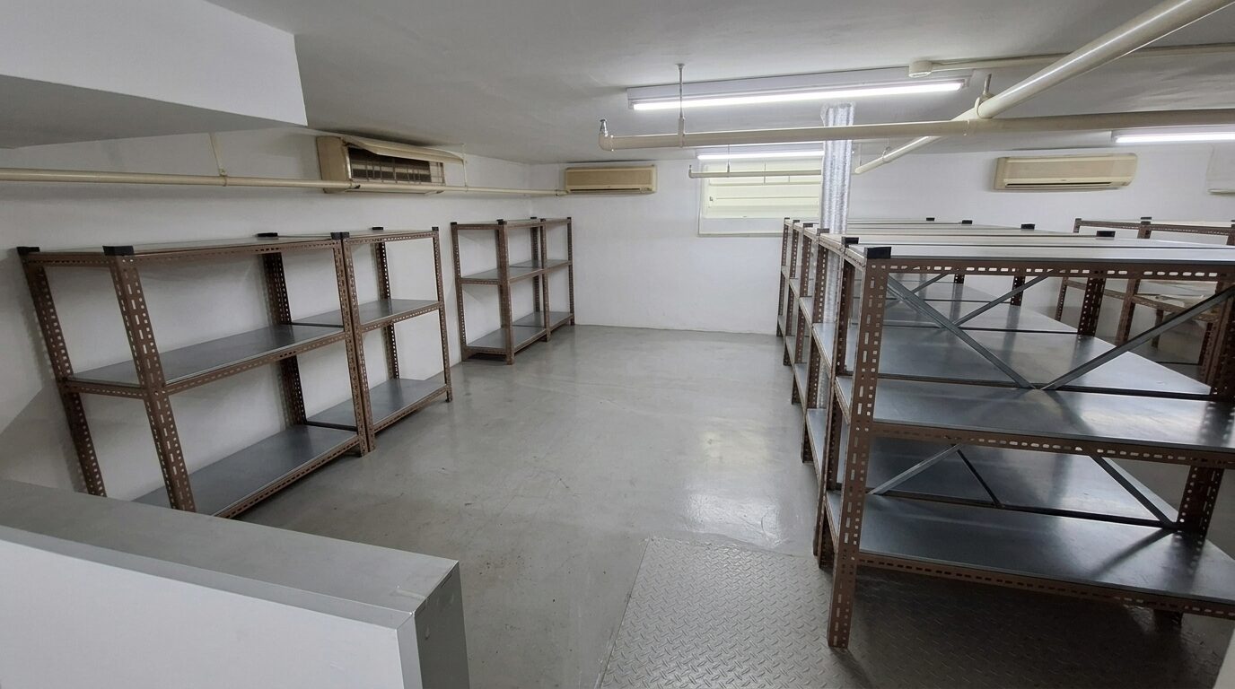 Storage loft racking